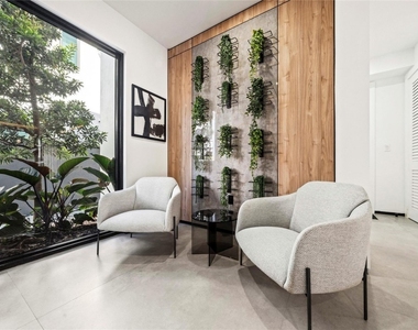 3320 Ne 17th Street - Photo Thumbnail 14