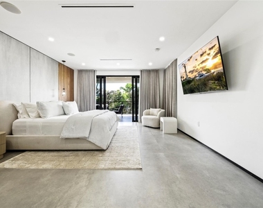 3320 Ne 17th Street - Photo Thumbnail 17