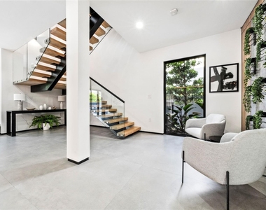 3320 Ne 17th Street - Photo Thumbnail 15