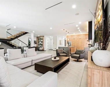 3320 Ne 17th Street - Photo Thumbnail 12