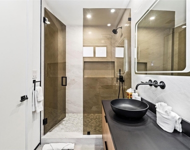 3320 Ne 17th Street - Photo Thumbnail 30