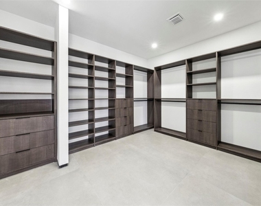 3320 Ne 17th Street - Photo Thumbnail 20