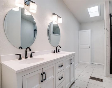 9695 Olive Street - Photo Thumbnail 12
