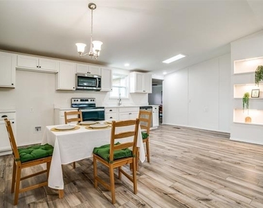 9695 Olive Street - Photo Thumbnail 5