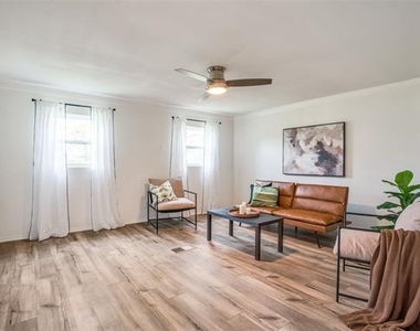 9695 Olive Street - Photo Thumbnail 7