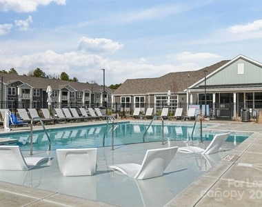 13511 Montoy Way - Photo Thumbnail 21