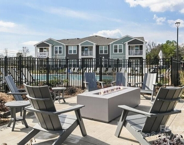 13511 Montoy Way - Photo Thumbnail 12