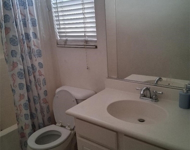 26928 Commons - Photo Thumbnail 9