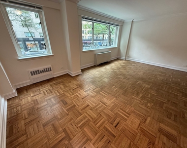 200 East 71st Street - Photo Thumbnail 6