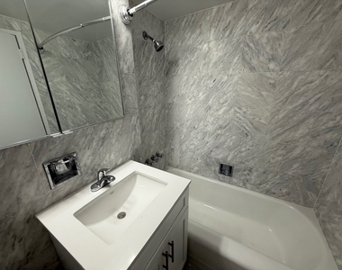 200 East 71st Street - Photo Thumbnail 16