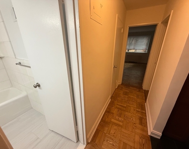 200 East 71st Street - Photo Thumbnail 8