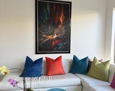75337 Spyglass Drive - Photo Thumbnail 3