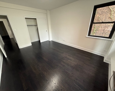 219 East 69th Street - Photo Thumbnail 11