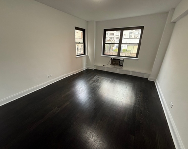 219 East 69th Street - Photo Thumbnail 10