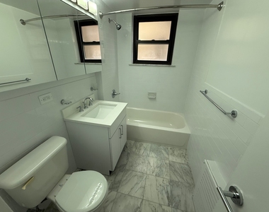 219 East 69th Street - Photo Thumbnail 9