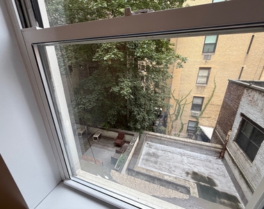 147 East 72nd Street - Photo Thumbnail 2