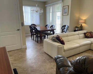 552 Nw 39th Circle Nw - Photo Thumbnail 19