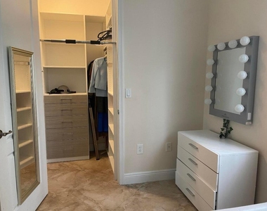 552 Nw 39th Circle Nw - Photo Thumbnail 9