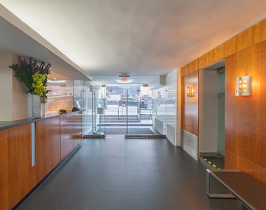 East 36th Street - Photo Thumbnail 5