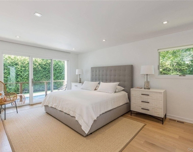 19 Woodland Way - Photo Thumbnail 12