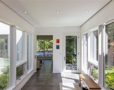 19 Woodland Way - Photo Thumbnail 1