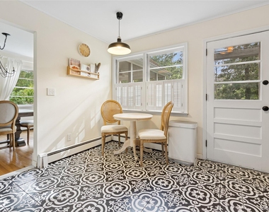 1181 Fireplace Rd - Photo Thumbnail 12