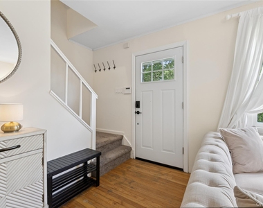 1181 Fireplace Rd - Photo Thumbnail 6
