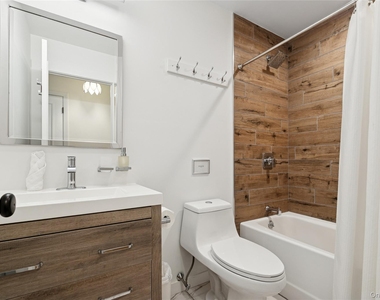 1181 Fireplace Rd - Photo Thumbnail 13