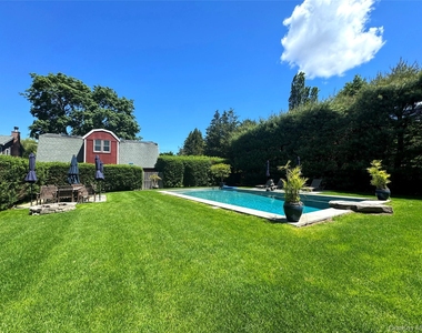 198 South Country Road - Photo Thumbnail 1