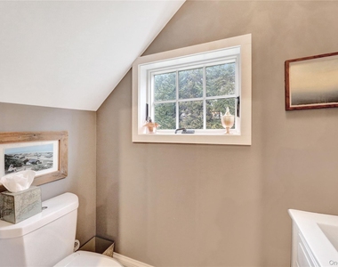 198 South Country Road - Photo Thumbnail 30