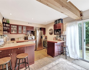 198 South Country Road - Photo Thumbnail 31