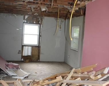 1234 Baltimore Street - Photo Thumbnail 3