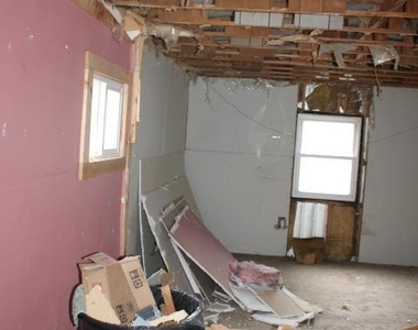 1234 Baltimore Street - Photo Thumbnail 4