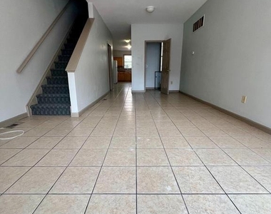 2154 N Carlisle Street - Photo Thumbnail 1
