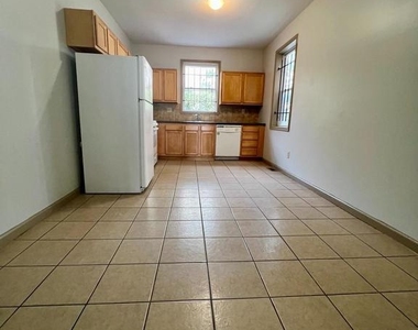 2154 N Carlisle Street - Photo Thumbnail 3