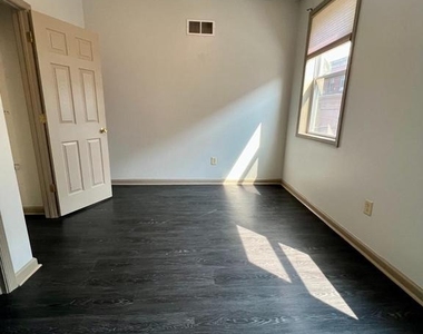 2154 N Carlisle Street - Photo Thumbnail 11