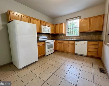 2154 N Carlisle Street - Photo Thumbnail 4