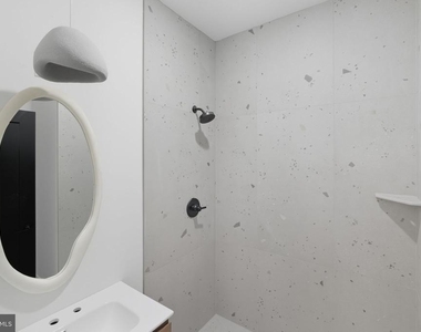 2713 W Montgomery Avenue - Photo Thumbnail 10