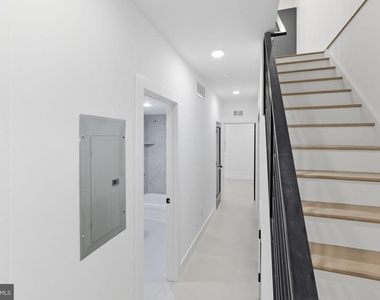 2713 W Montgomery Avenue - Photo Thumbnail 12