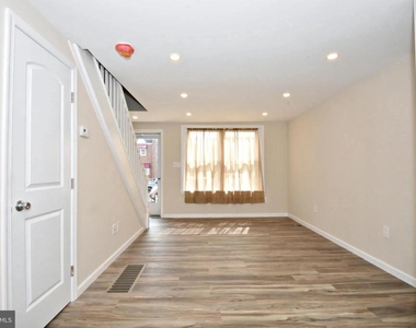 3554 Miller Street - Photo Thumbnail 3