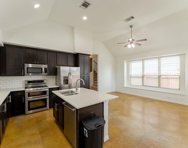 4514 Senda Ln - Photo Thumbnail 11