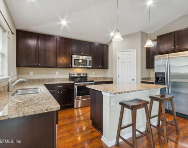 4619 Pine Lake Drive - Photo Thumbnail 6