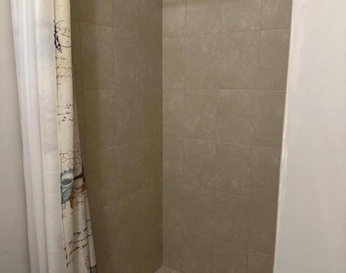 439 Midway Street - Photo Thumbnail 5