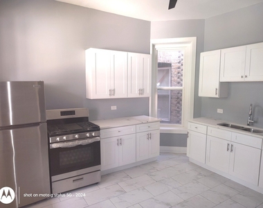 1661 S Homan Avenue - Photo Thumbnail 2