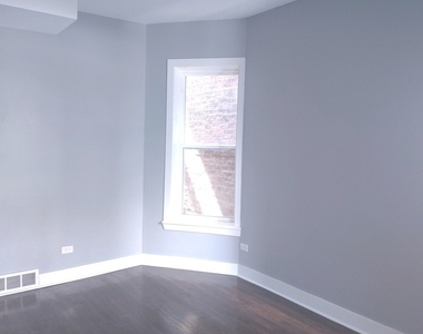 1661 S Homan Avenue - Photo Thumbnail 5