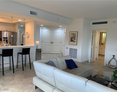 2090 W First Street - Photo Thumbnail 7