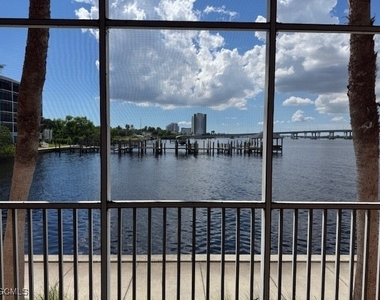 2743 1st Street - Photo Thumbnail 11