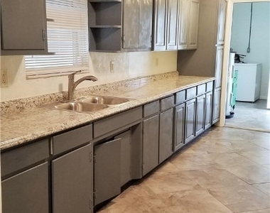 434 Buena Vista Boulevard S - Photo Thumbnail 4