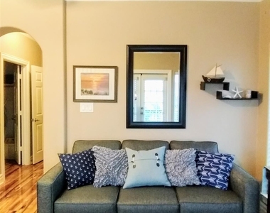 612 8th Street - Photo Thumbnail 17
