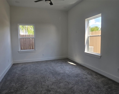 9808 Pelsey - Photo Thumbnail 7